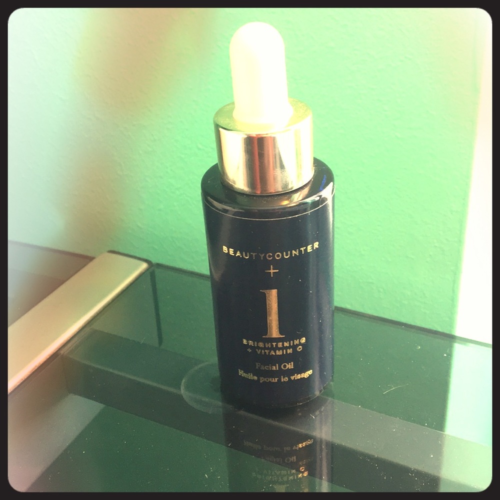 Beautycounter Brightening + Vitamin C Face Oil